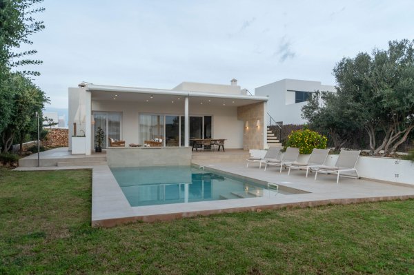 Villa Petra en Arenal d'en Castell, Menorca